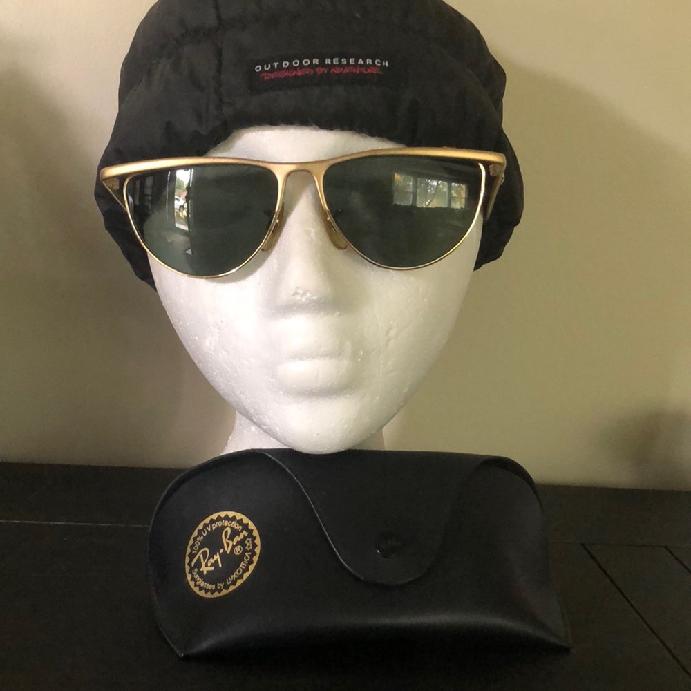 Vintage Ray-Ban Olympian Matte Gold Frame sunglasses with case